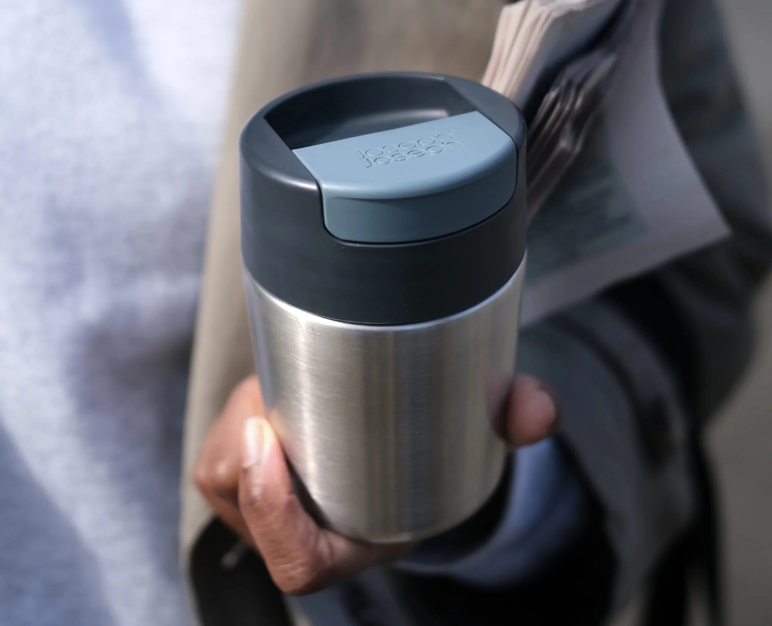 2-piece Stainless-steel Travel Mug & Bottle Set - Image 7