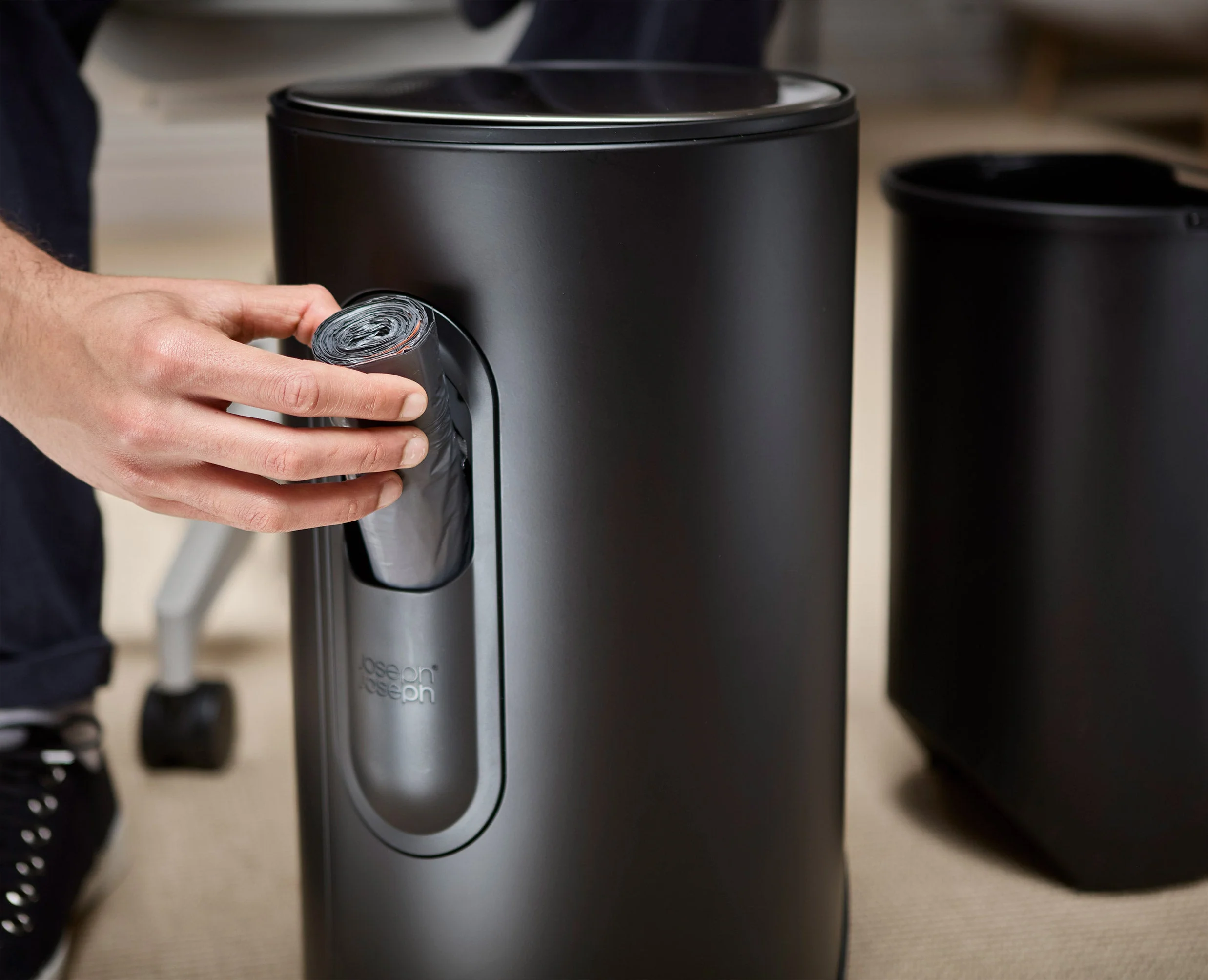 Arc™ 10L Easy-push Matt Black Pedal Bin Starter Set - Image 5