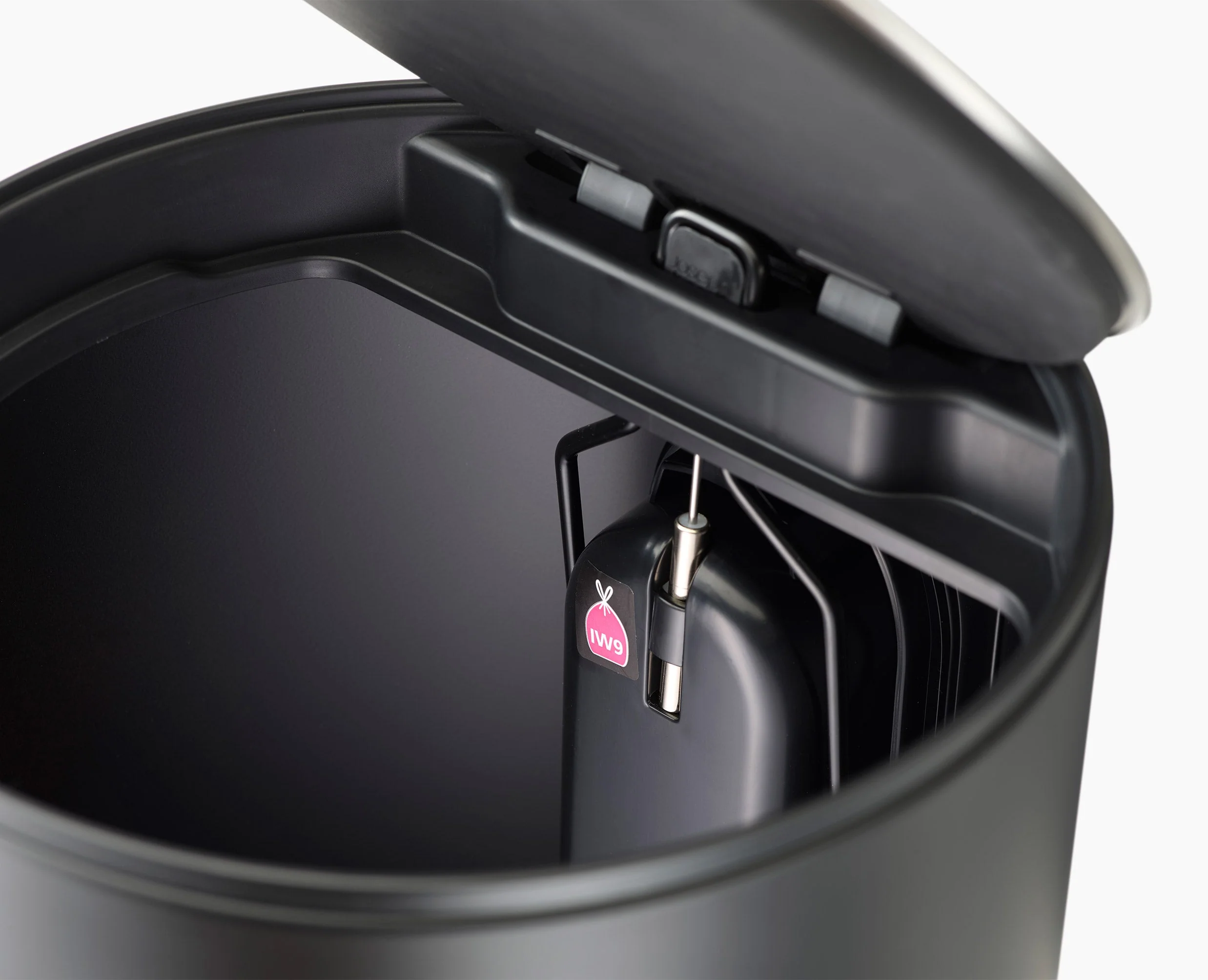 Arc™ 10L Easy-push Matt Black Pedal Bin Starter Set - Image 6