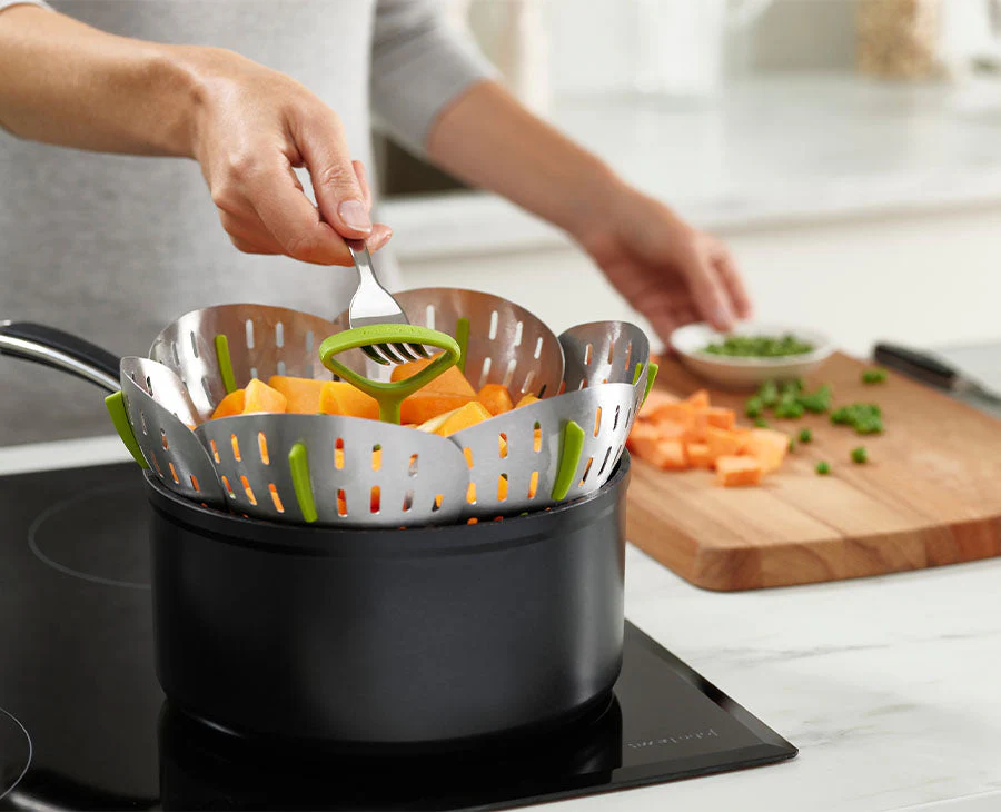 Bloom™ Stainless-steel Folding Steamer Basket - Image 2
