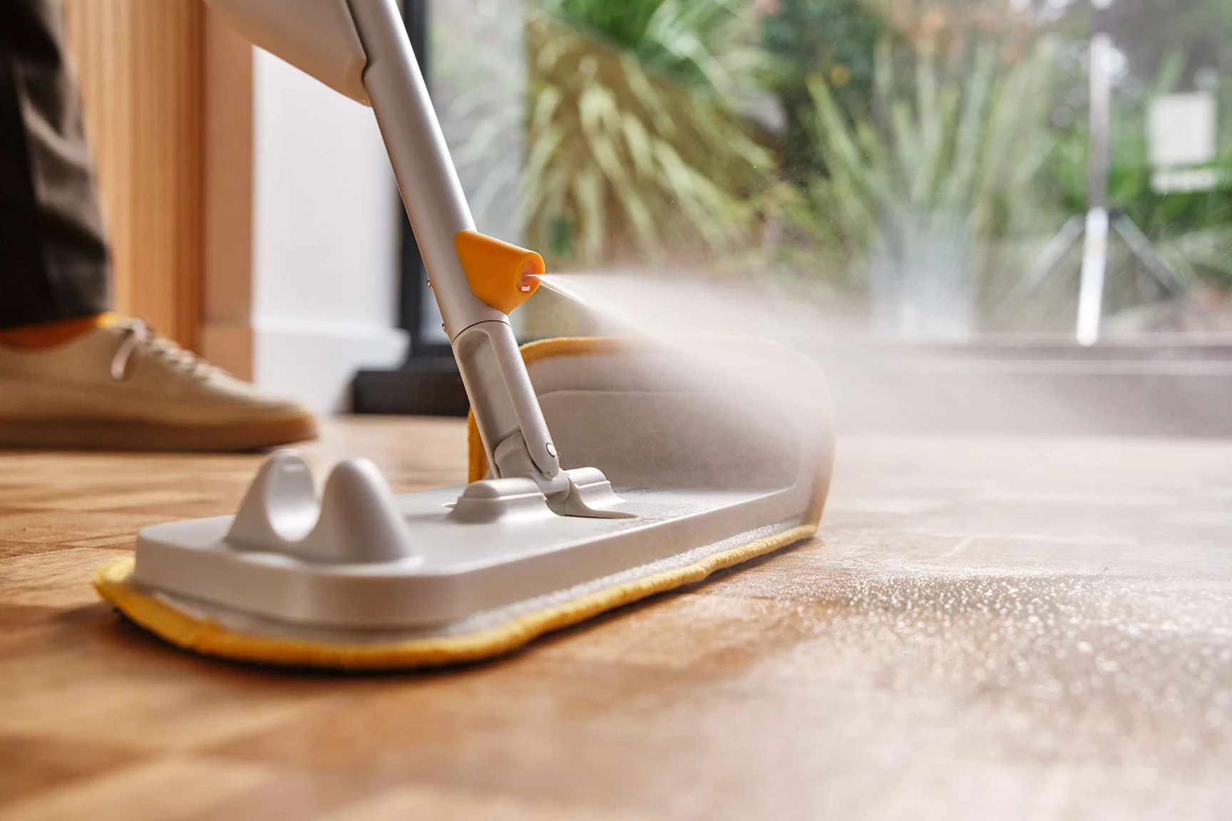 CleanTech 2-in-1 Spray Mop - Image 4