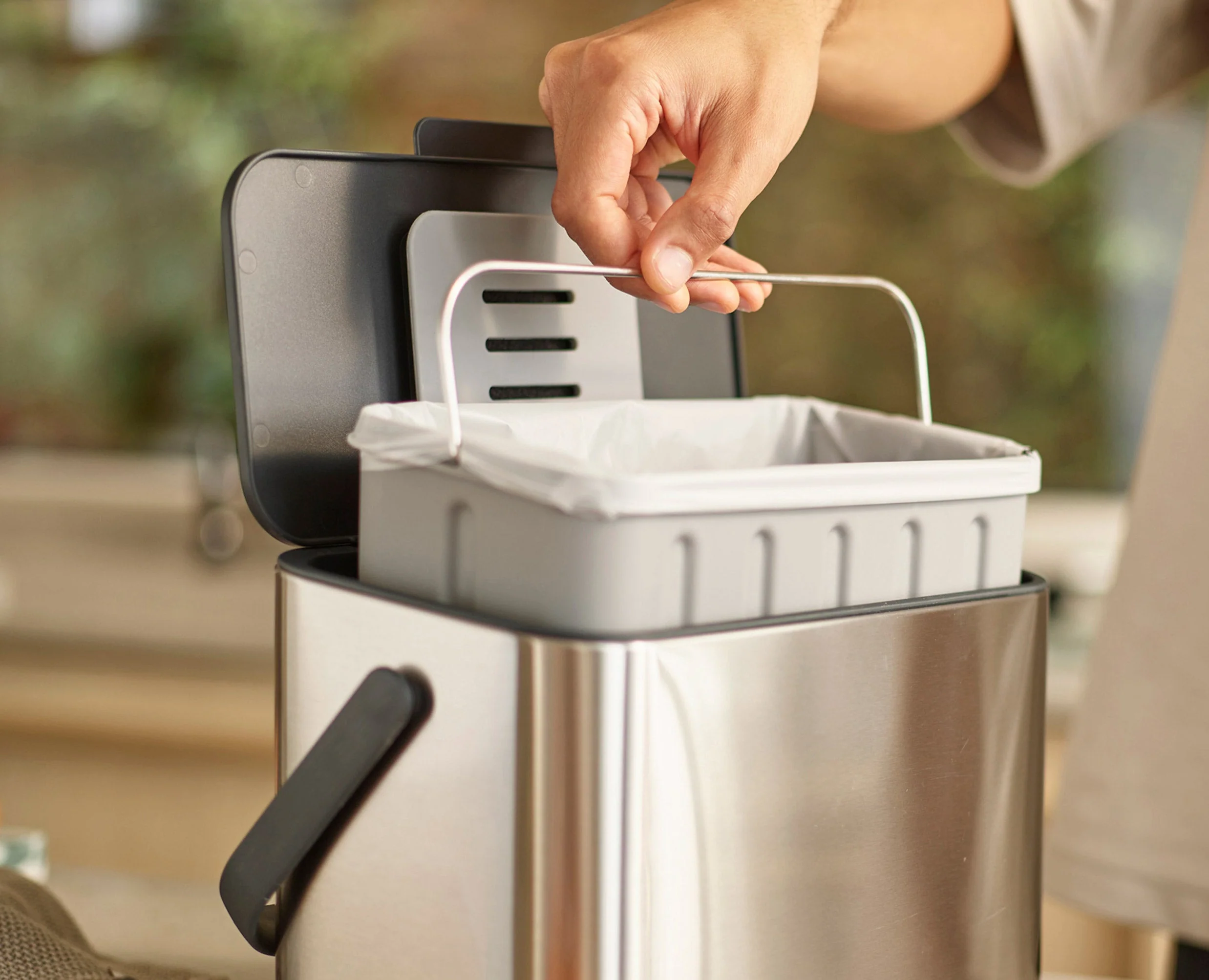 Collect™ 4L Stainless-steel Food Waste Caddy Starter Set - Image 5