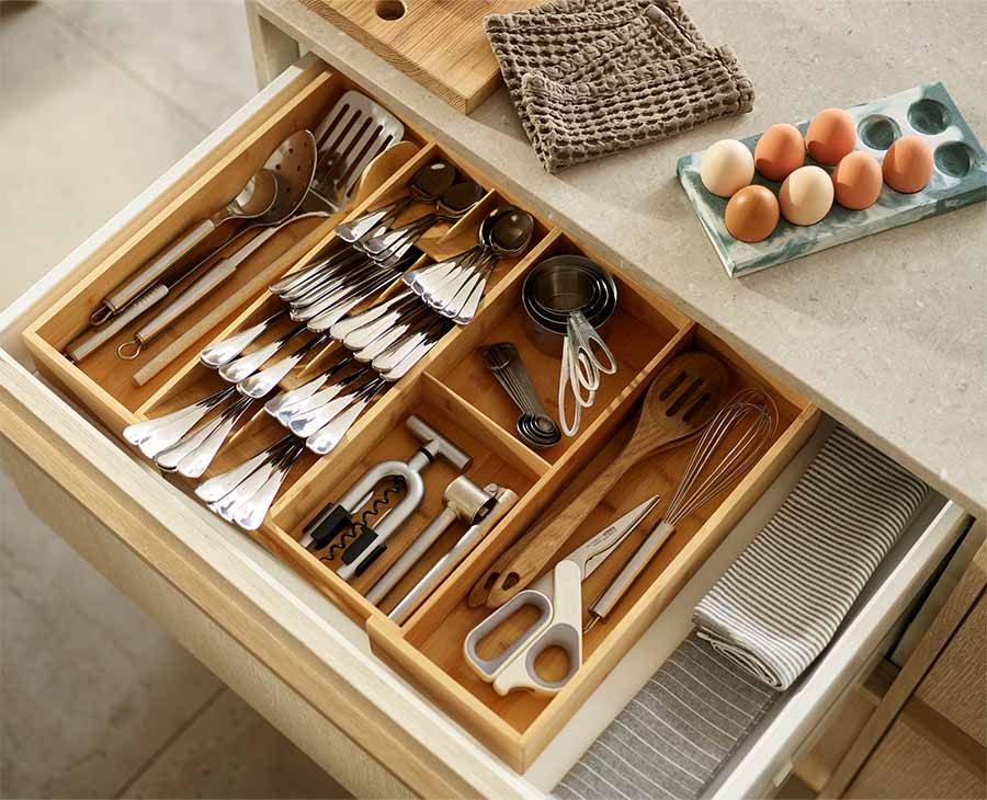 DrawerStore™ Bamboo Expanding Cutlery, Utensil & Gadgets Organiser - Image 2