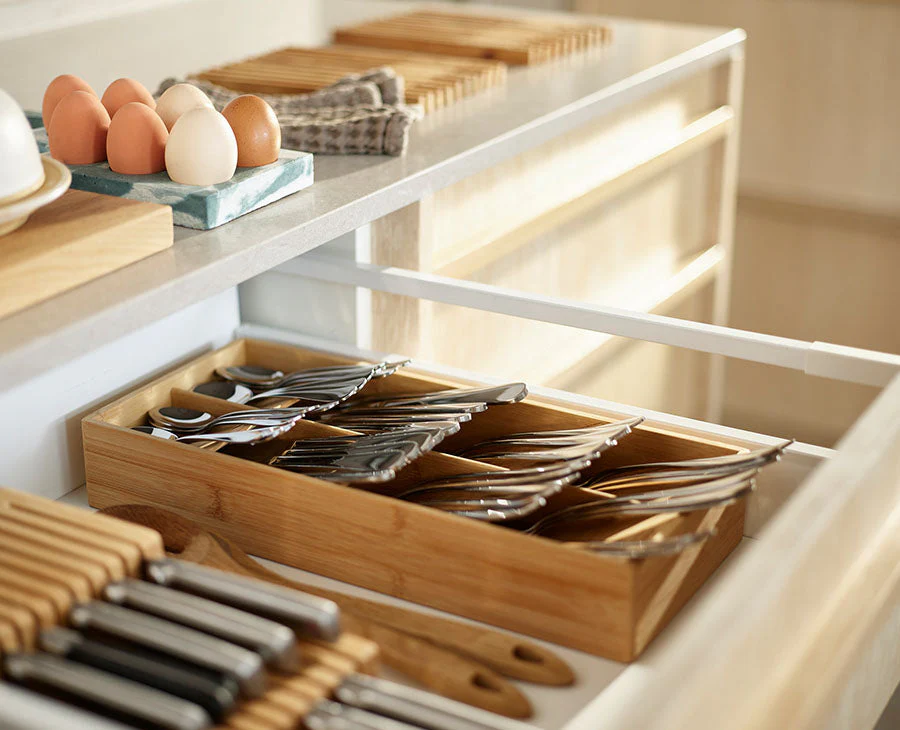 DrawerStore™ Bamboo Large Cutlery Organiser - Image 2