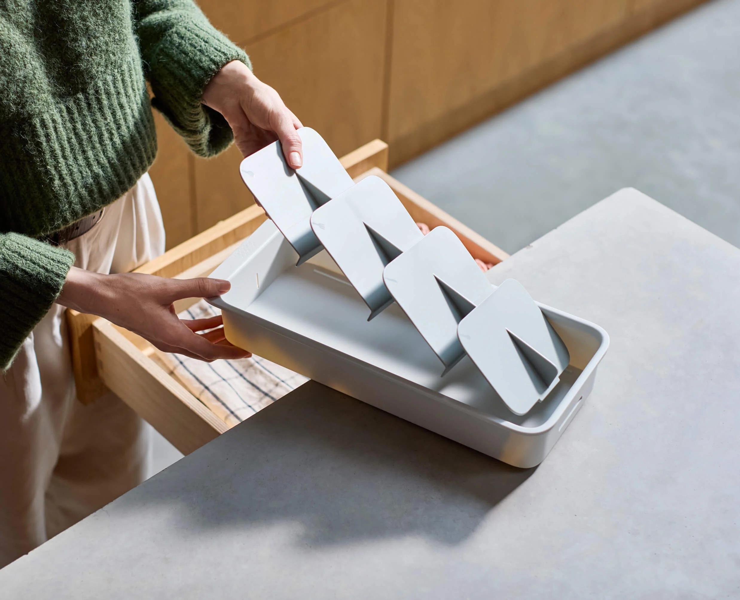 DrawerStore™ Large Tiered Cutlery Organiser - Image 4