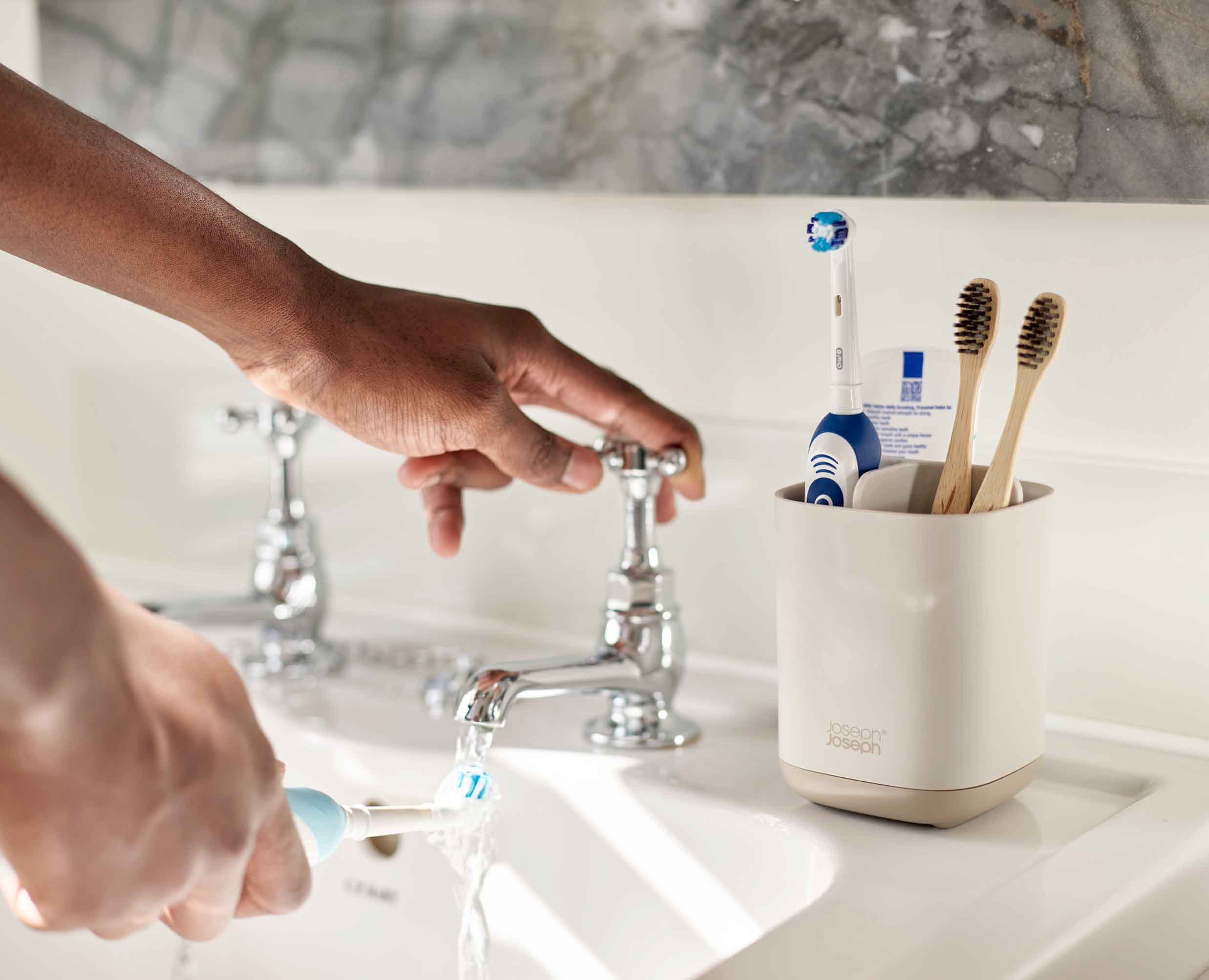 EasyStore™ Matt Ecru Toothbrush Holder - Image 3