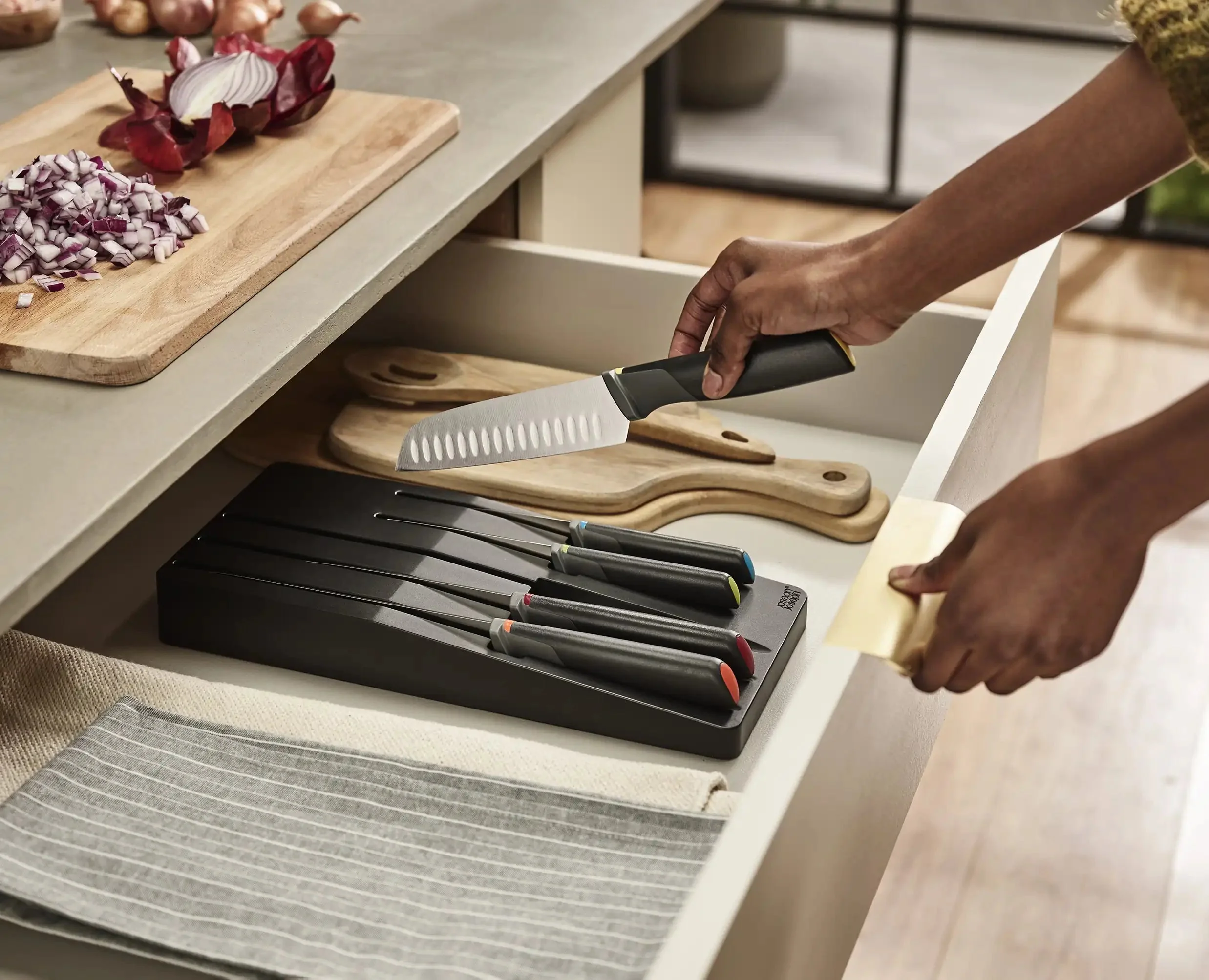 Elevate™ Store 5-piece Multicolour Knife Set with In-drawer Storage Tray - Image 3