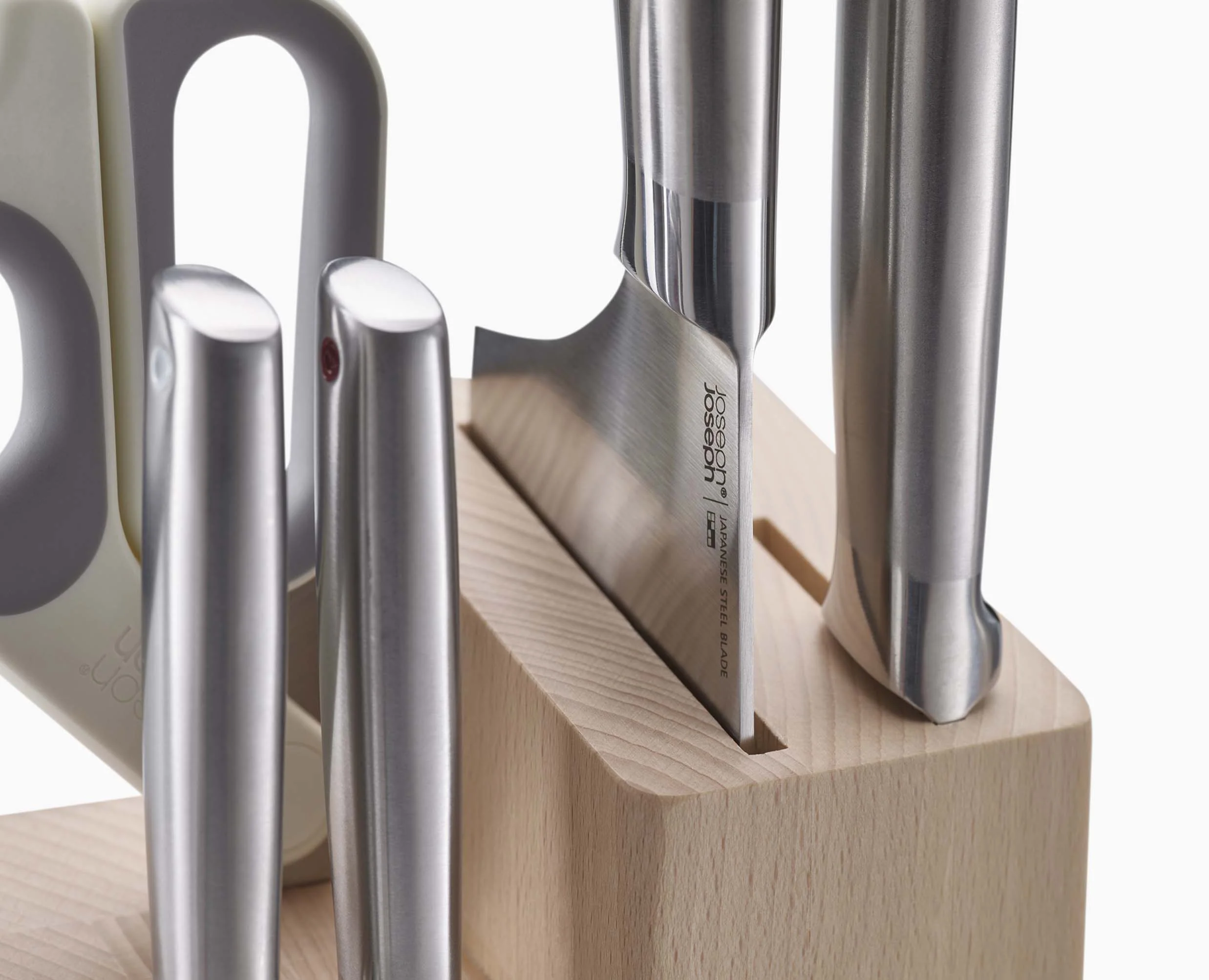 Elevate™ Fusion 5-piece Knife & Scissor Set with Beechwood Block - Image 7