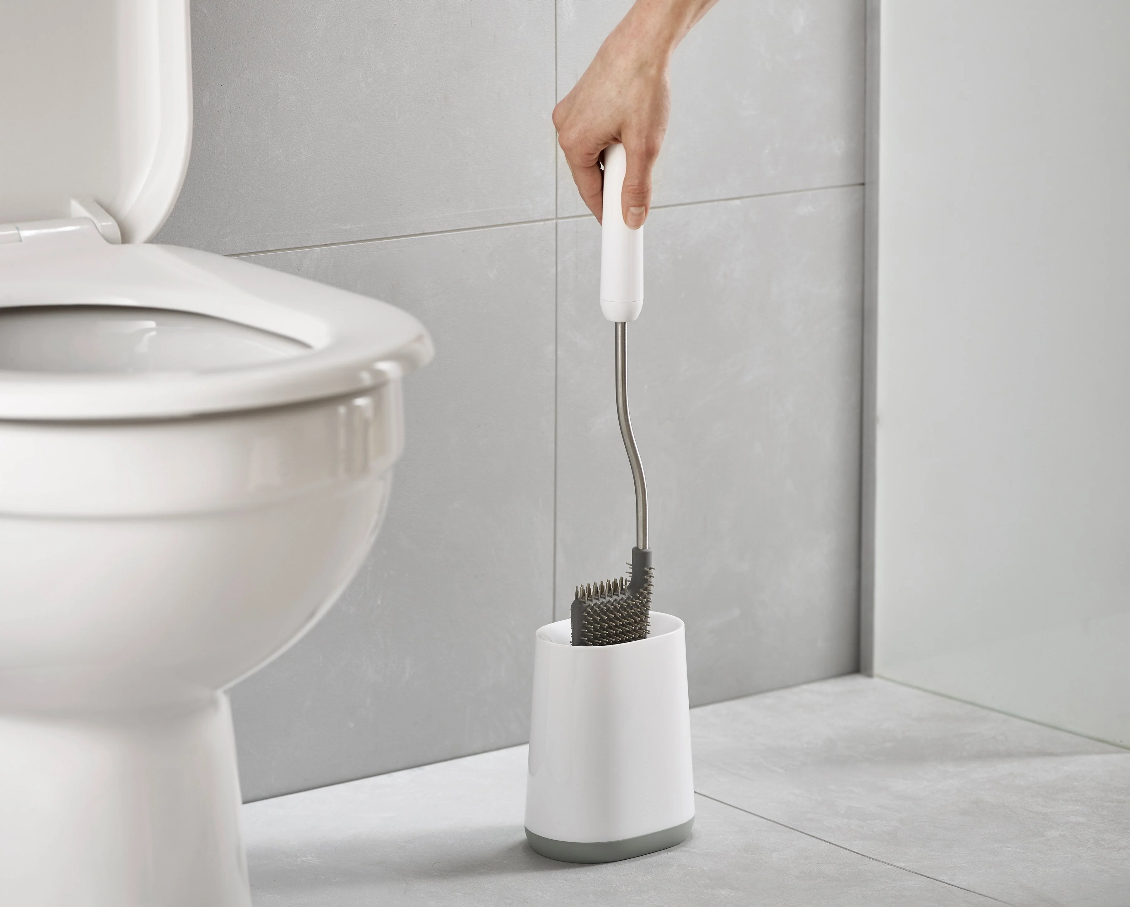 Flex™ Lite Pack of 2 Toilet Brushes - Image 3