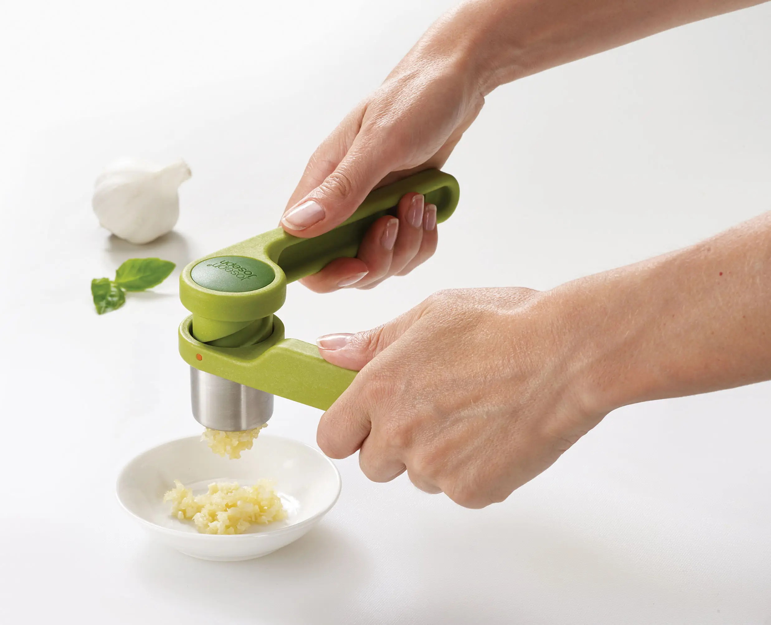 Helix Green Garlic Press - Image 3