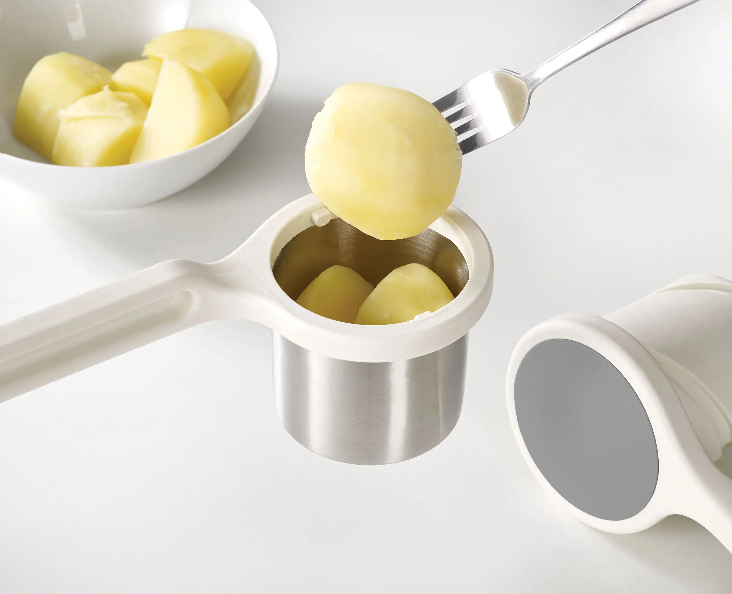 Helix White Potato Ricer - Image 4