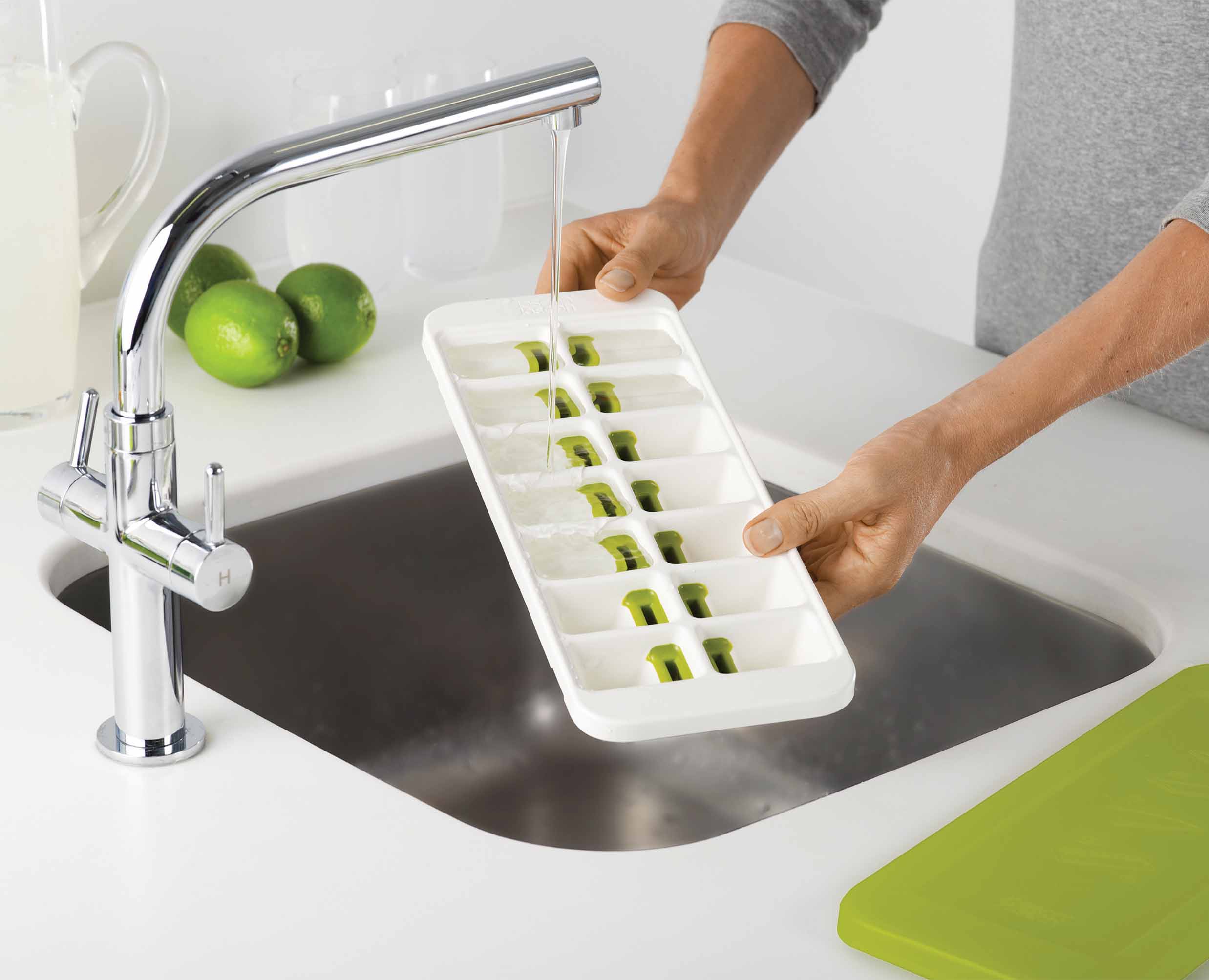 QuickSnap™ Plus Green Ice Cube Tray - Image 4