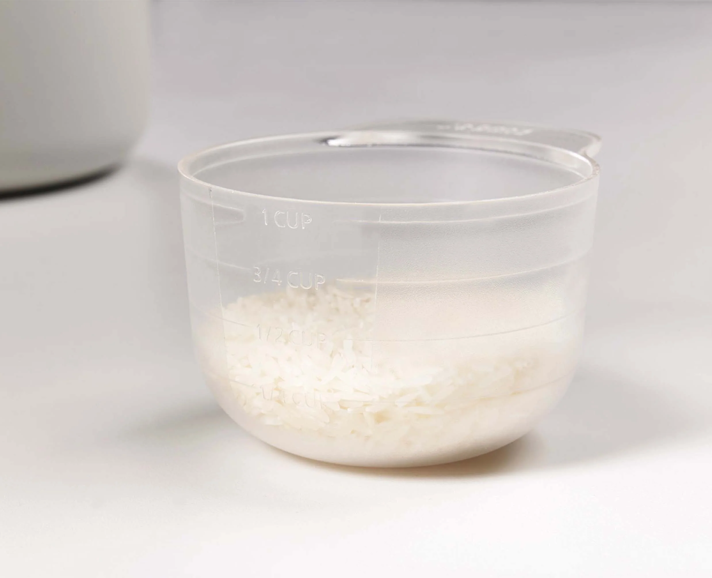 M-Cuisine™ White Microwave Rice Cooker - Image 4