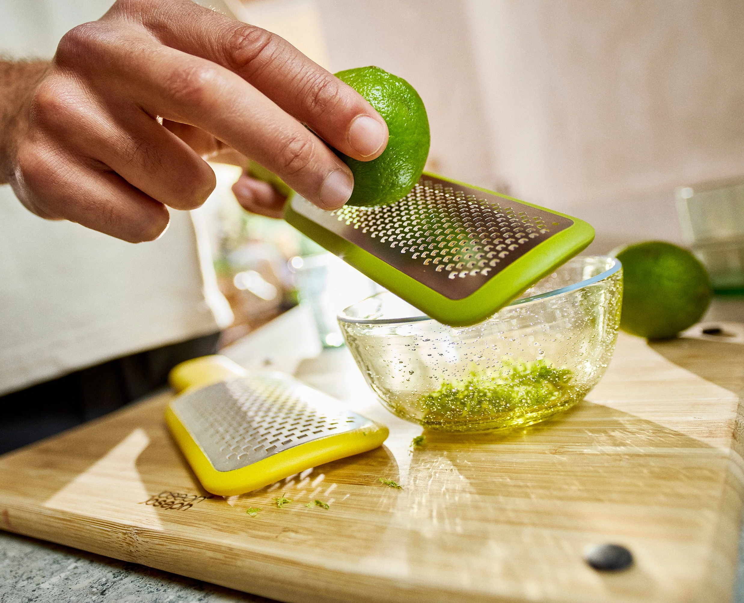 Nest™ Grate & Zest 2-Piece Set with Storage Sheath - Image 4