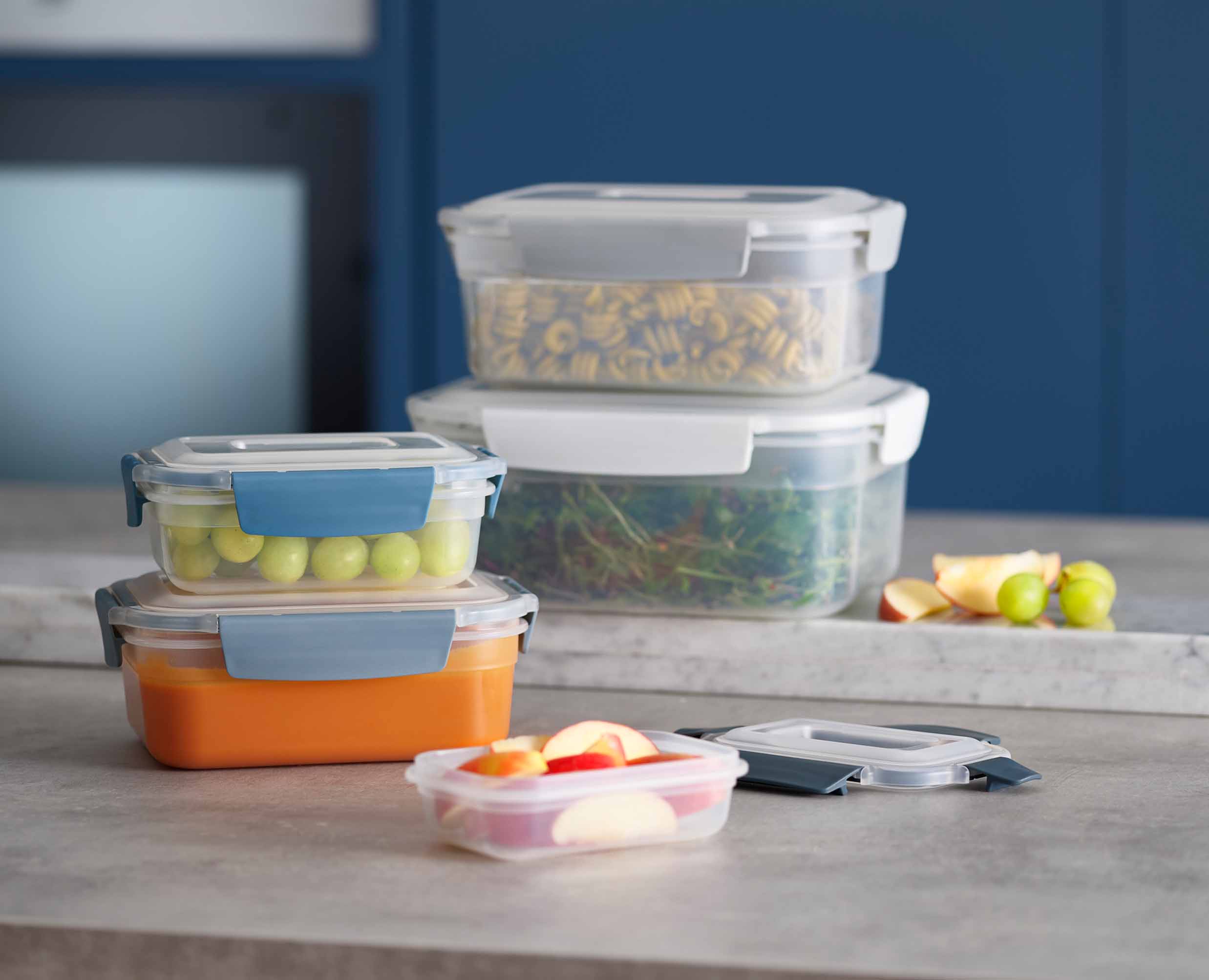 Nest™ Lock 5-piece Blue Food Container Set - Editions - Image 3