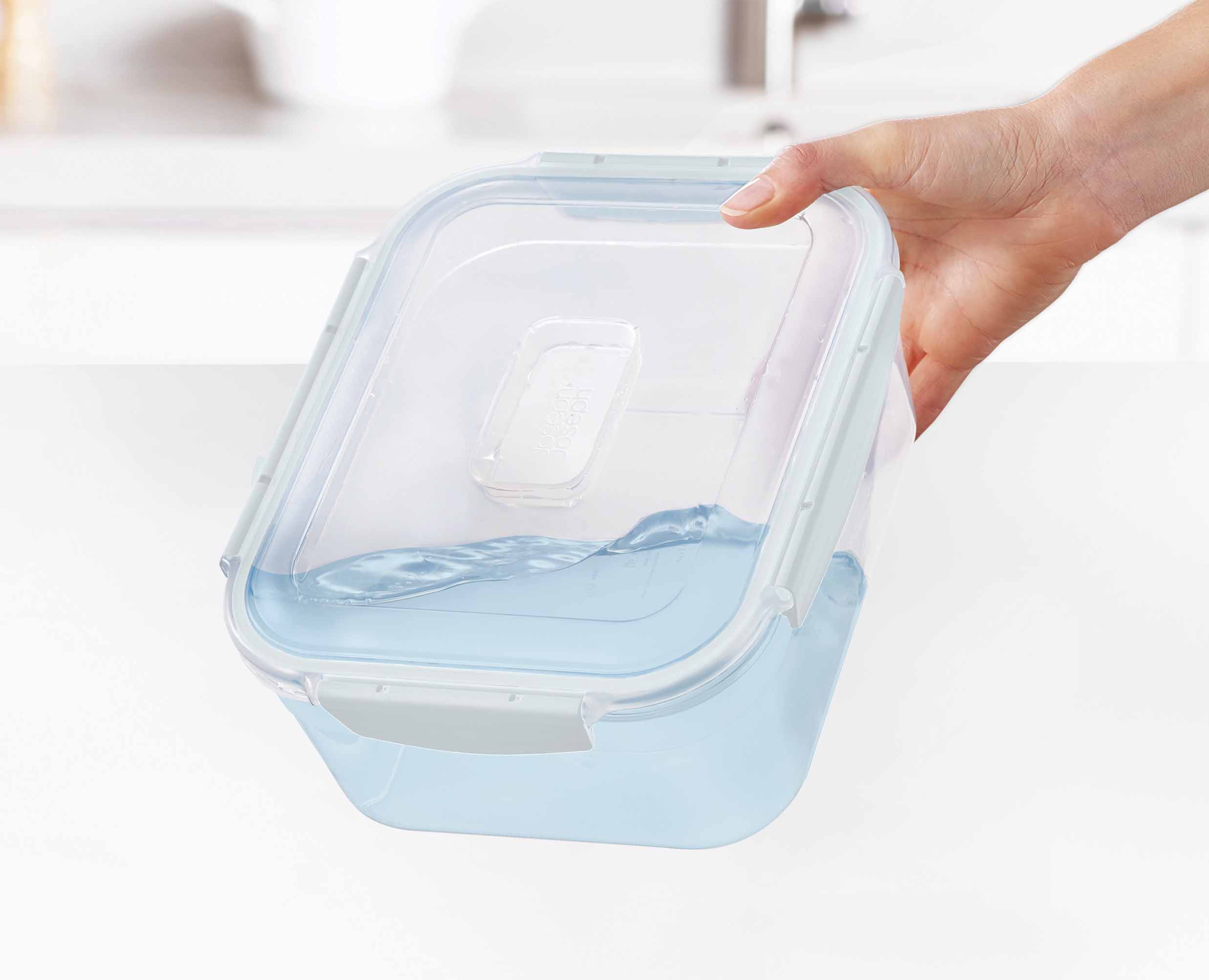 Nest™ Lock 5-piece Blue Food Container Set - Editions - Image 4