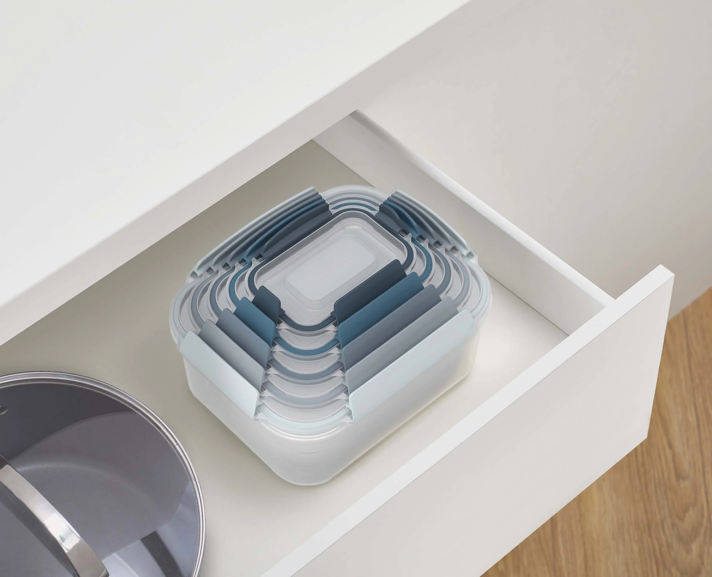 Nest™ Lock 5-piece Blue Food Container Set - Editions - Image 7