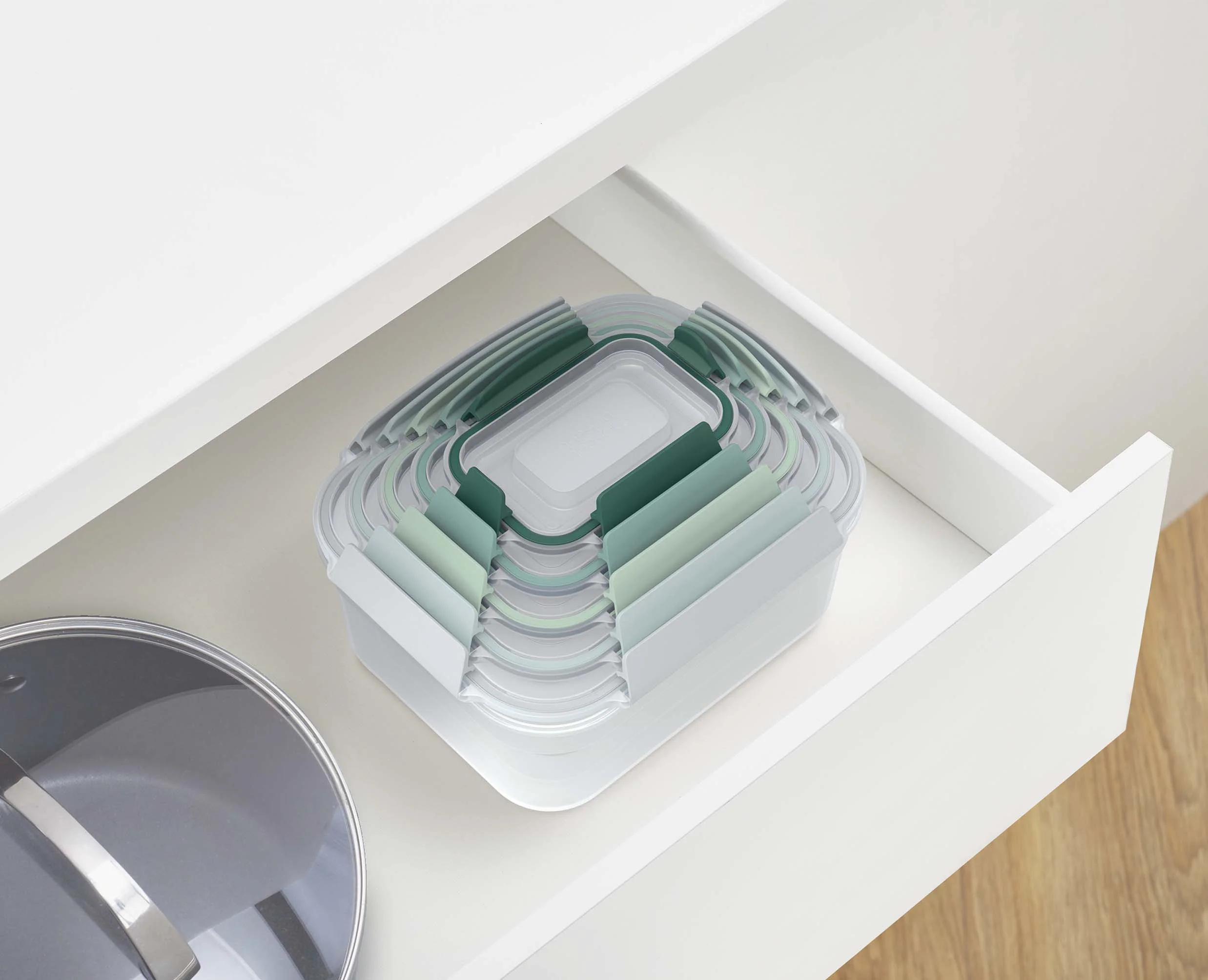Nest™ Lock 5-piece Green Food Container Set - Editions - Image 7