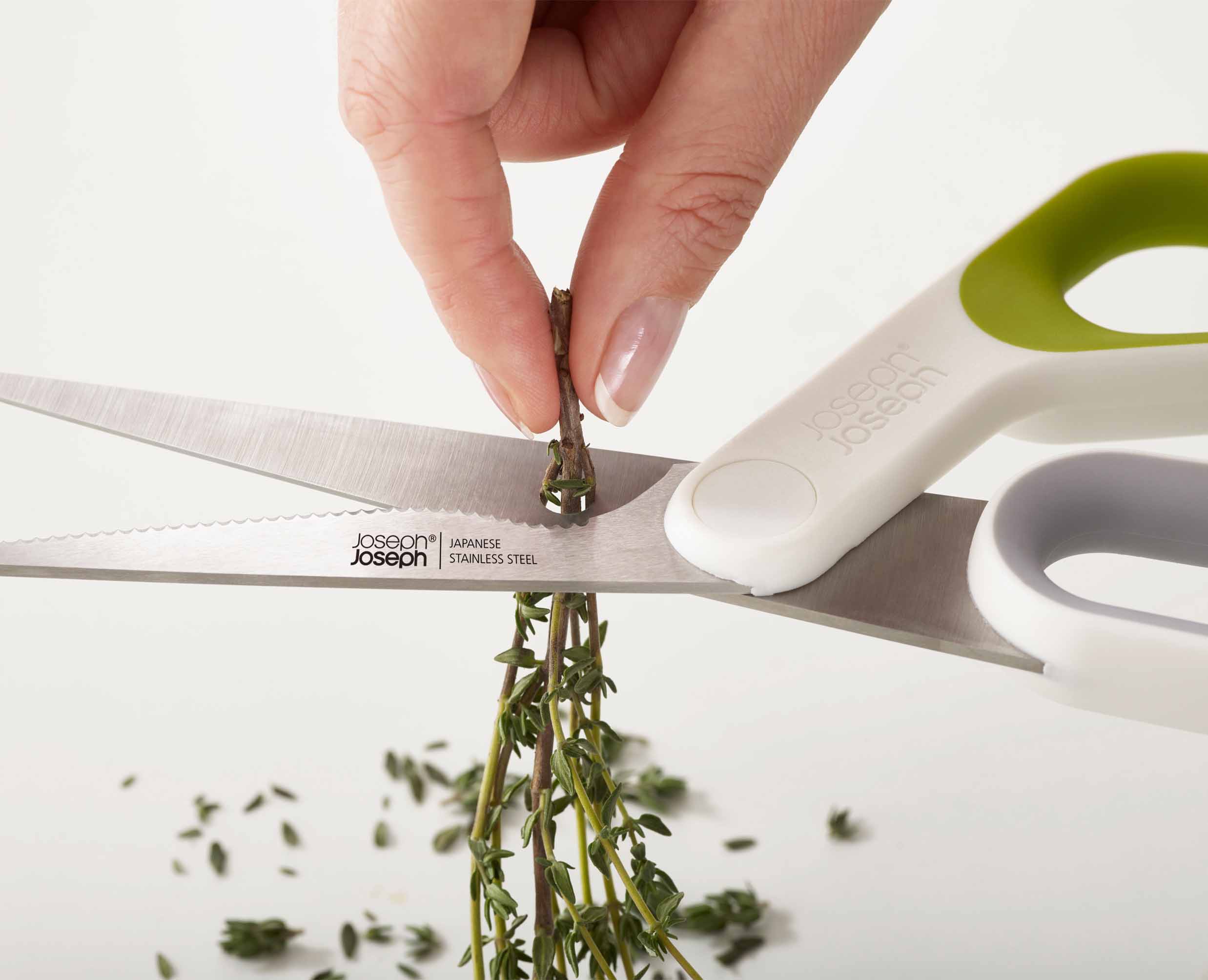 PowerGrip™ Green Kitchen Scissors - Image 4
