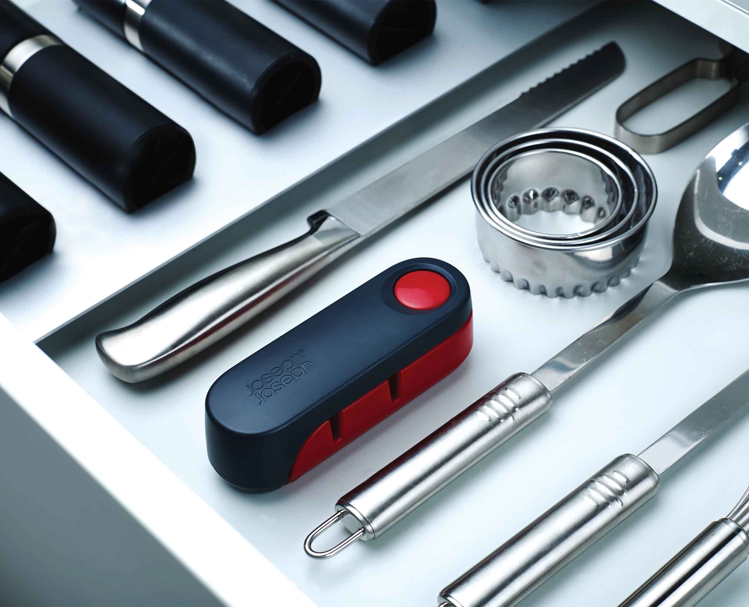 Rota™ Red Folding Knife Sharpener - Image 3