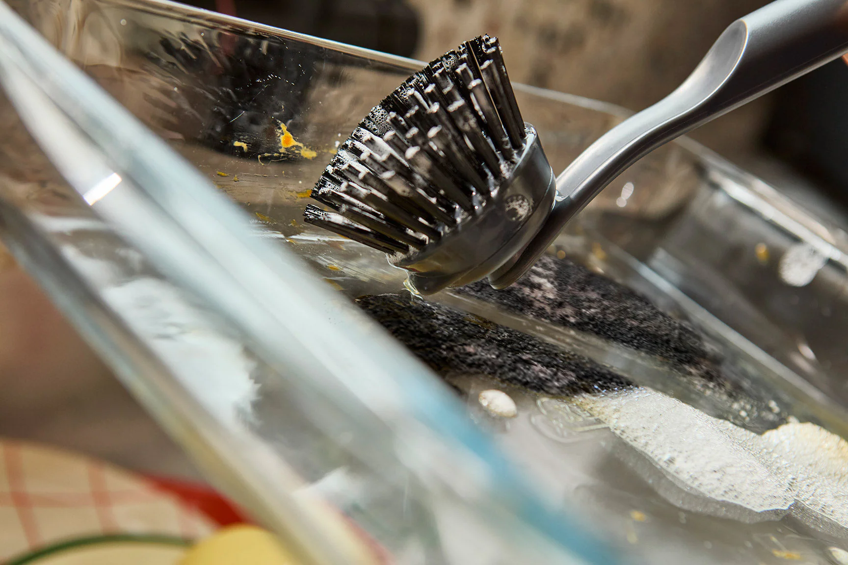 SinkTech™ Washing Up Brush & Sponge Set with Steel Stand - Image 4