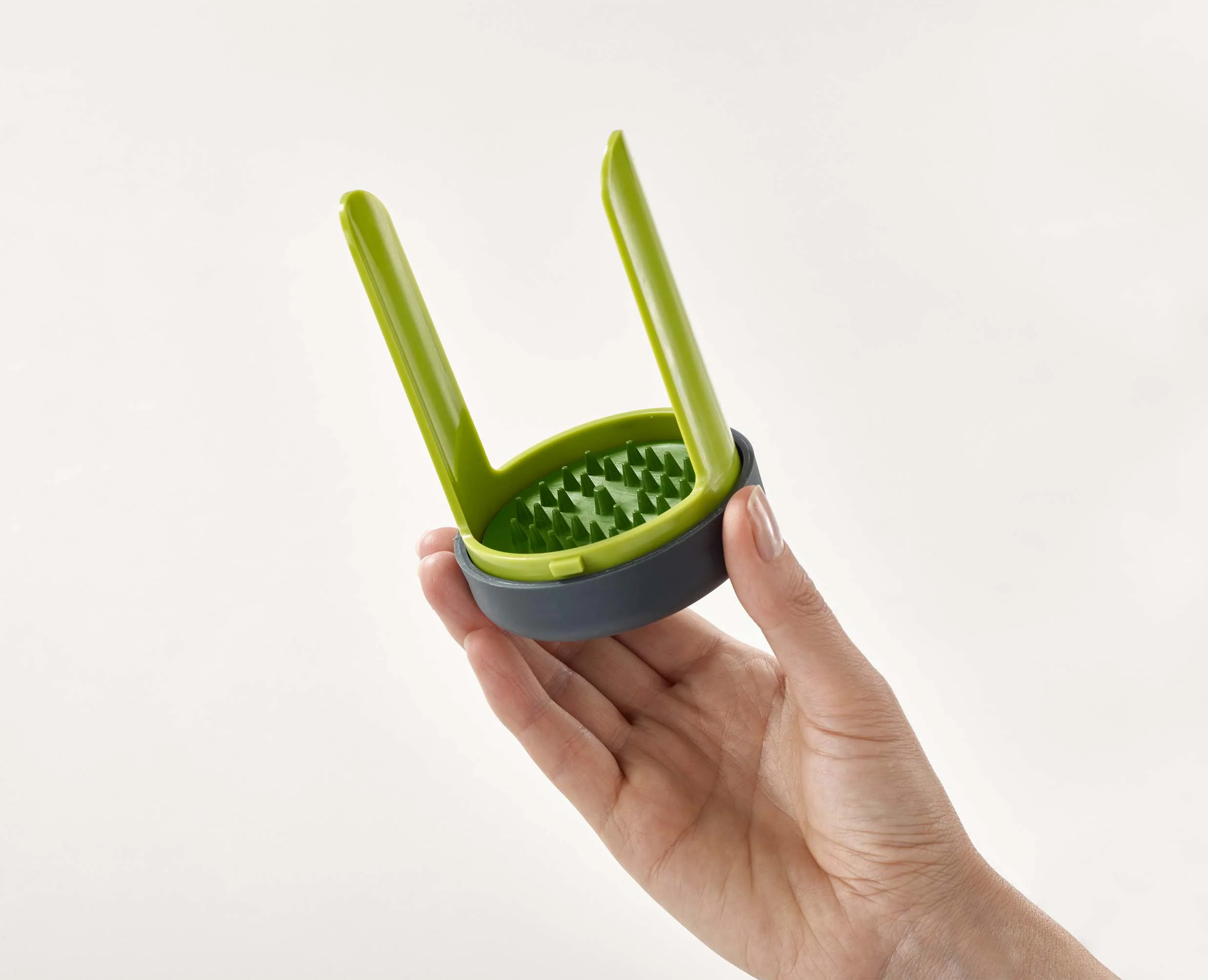 Spiro™ Green Hand-held Spiralizer - Image 6