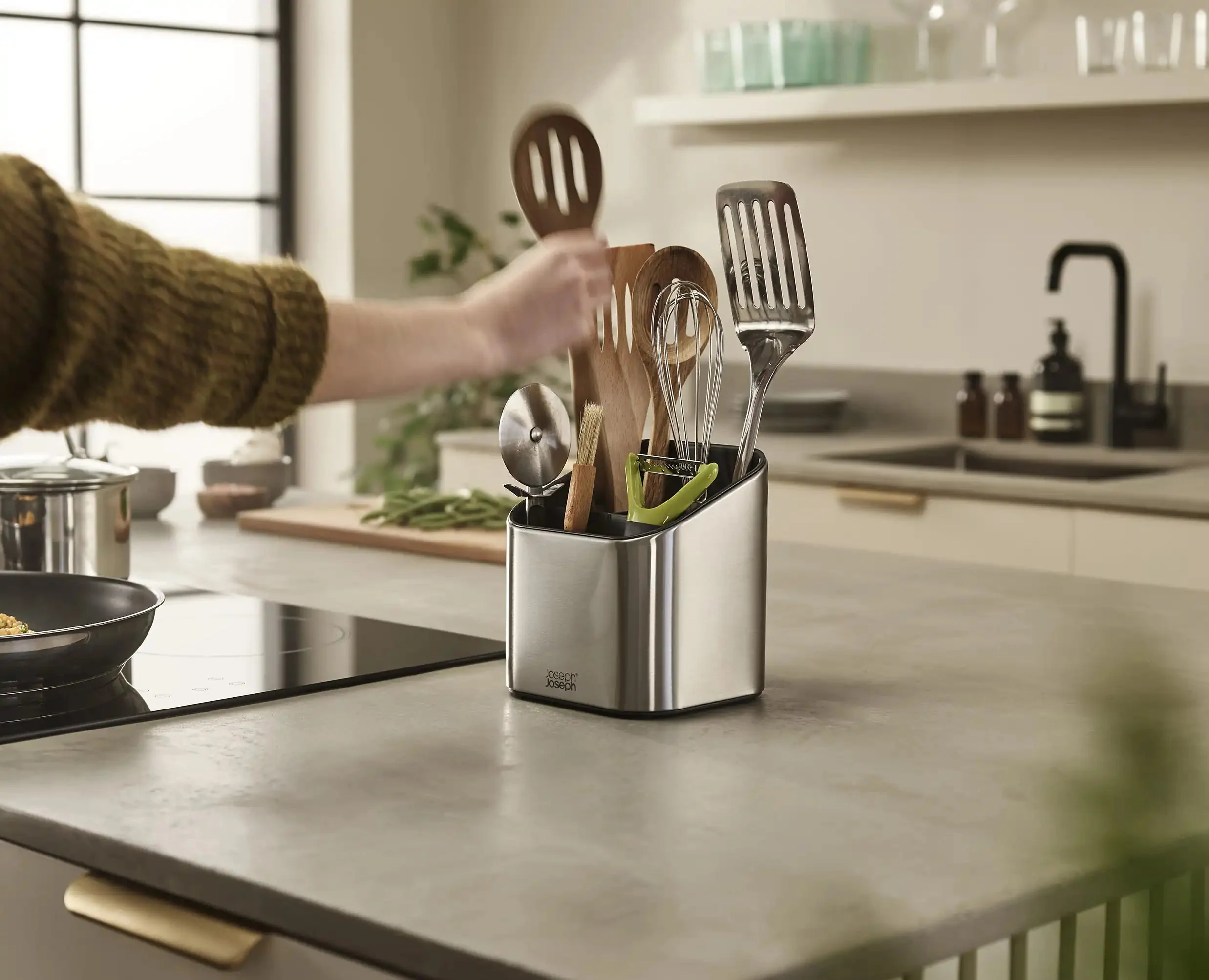 Surface™ Tiered Stainless-steel Utensil Pot - Image 3