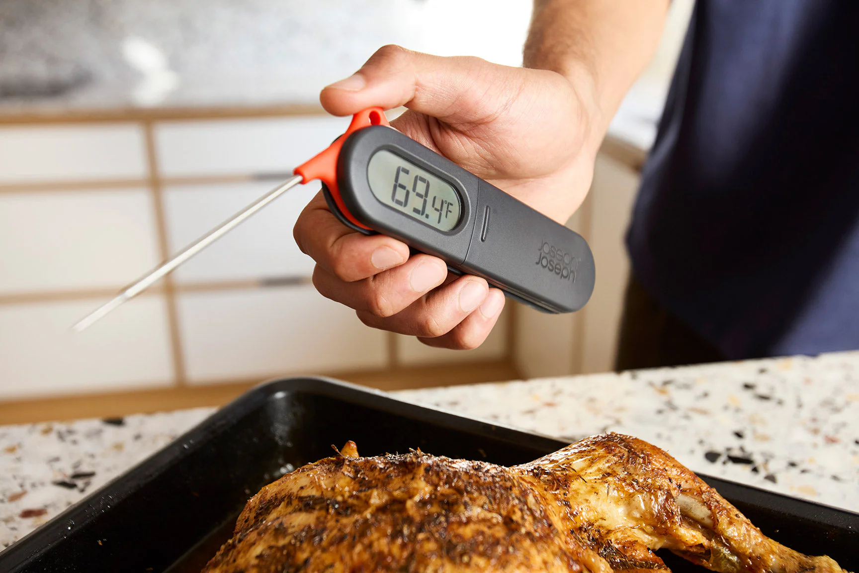 ThermaPoint Black Digital Probe Thermometer - Image 2