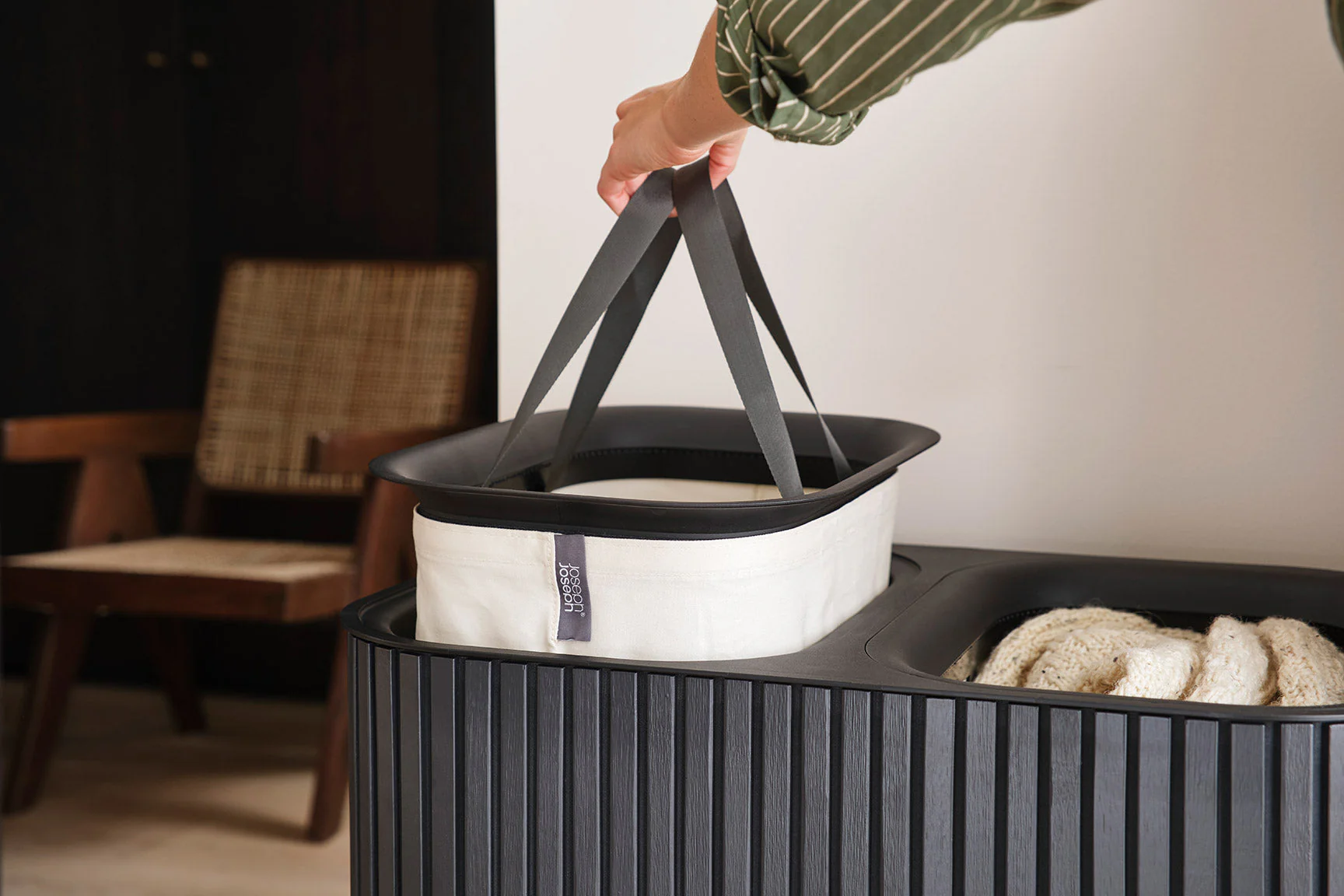 Tota Luxe 90L Black Laundry Separation Basket - Image 5
