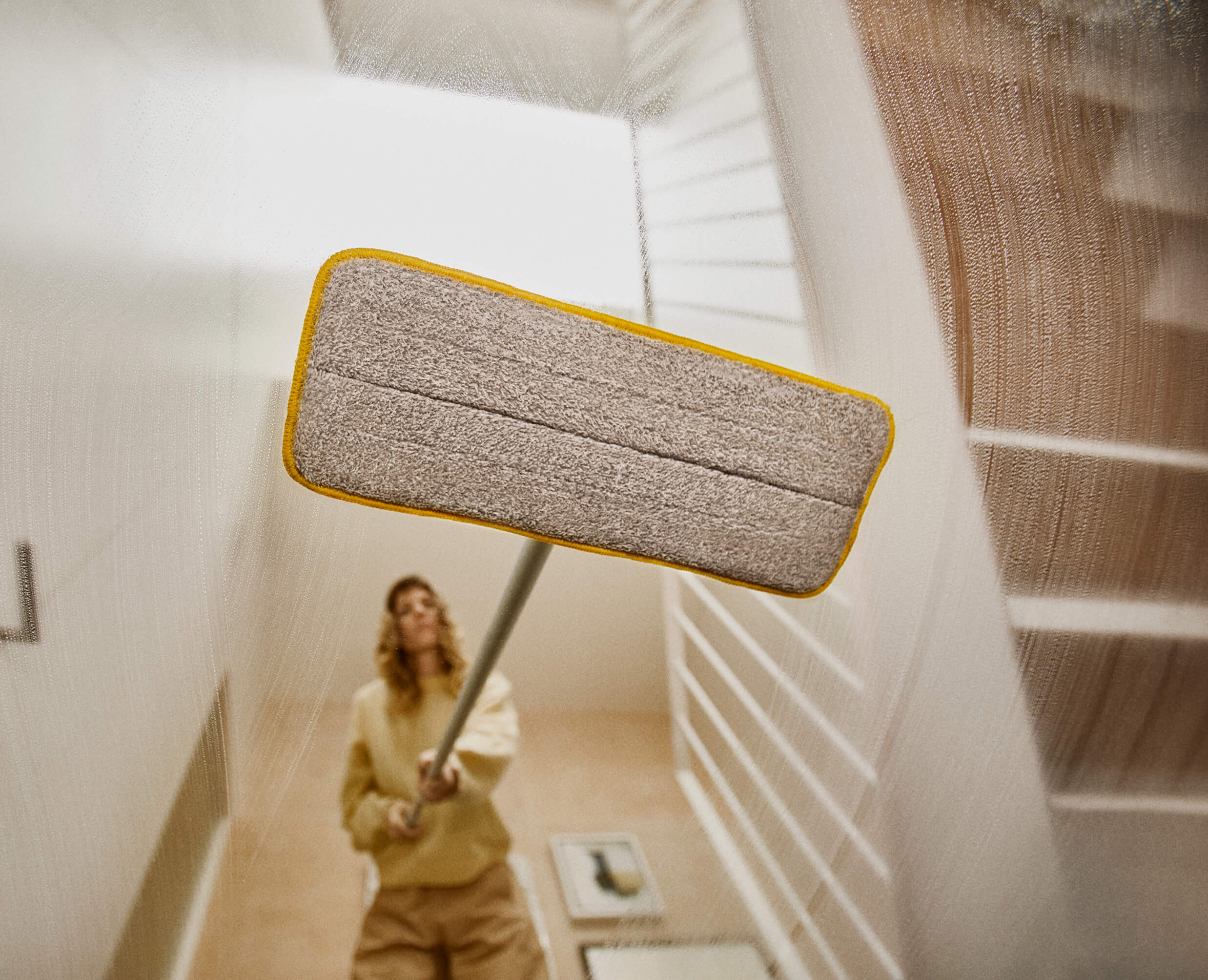 UltraClean Microfibre Floor Mop Cleaning System - Image 8