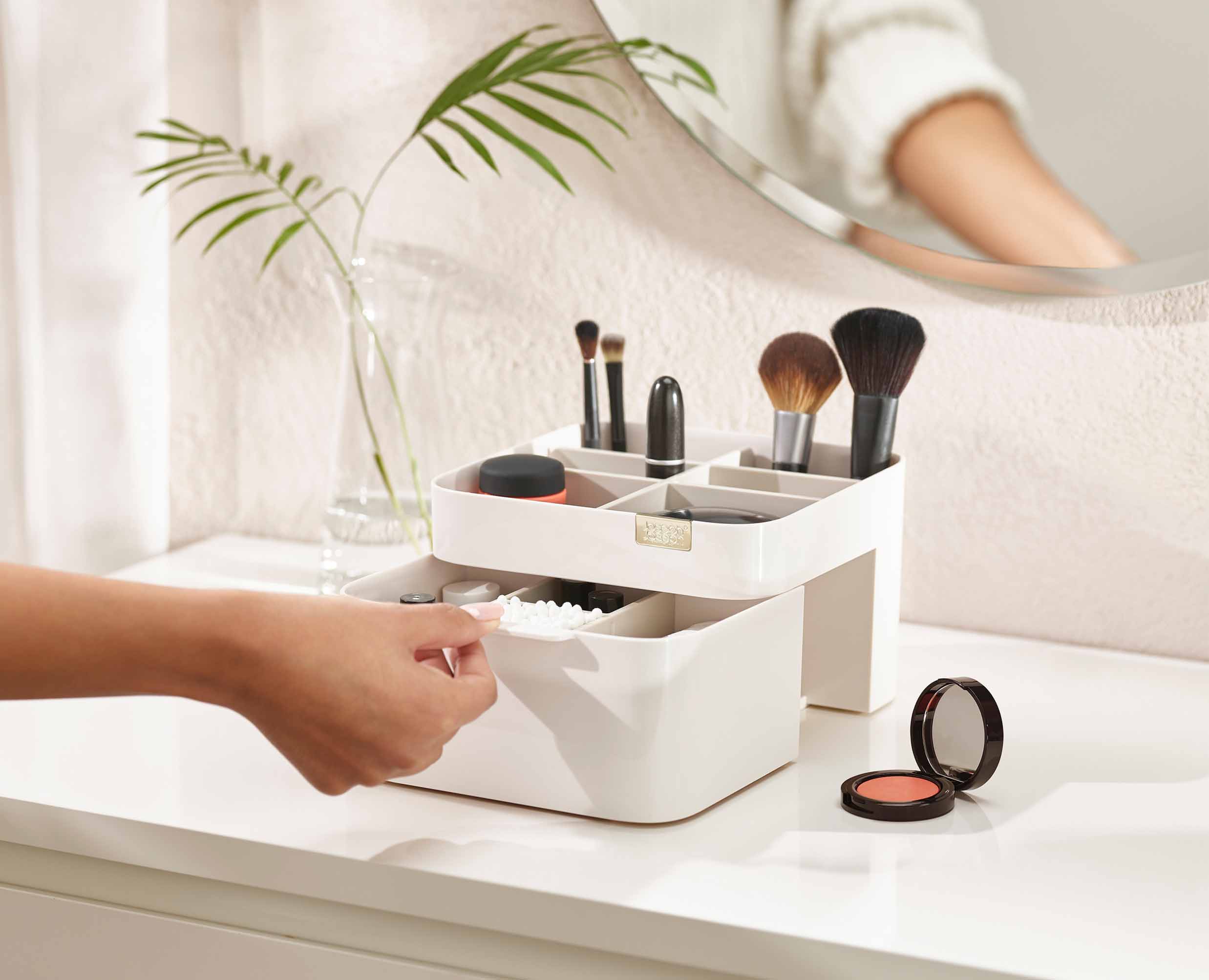 Viva Cosmetic Organiser with Drawer - Image 3
